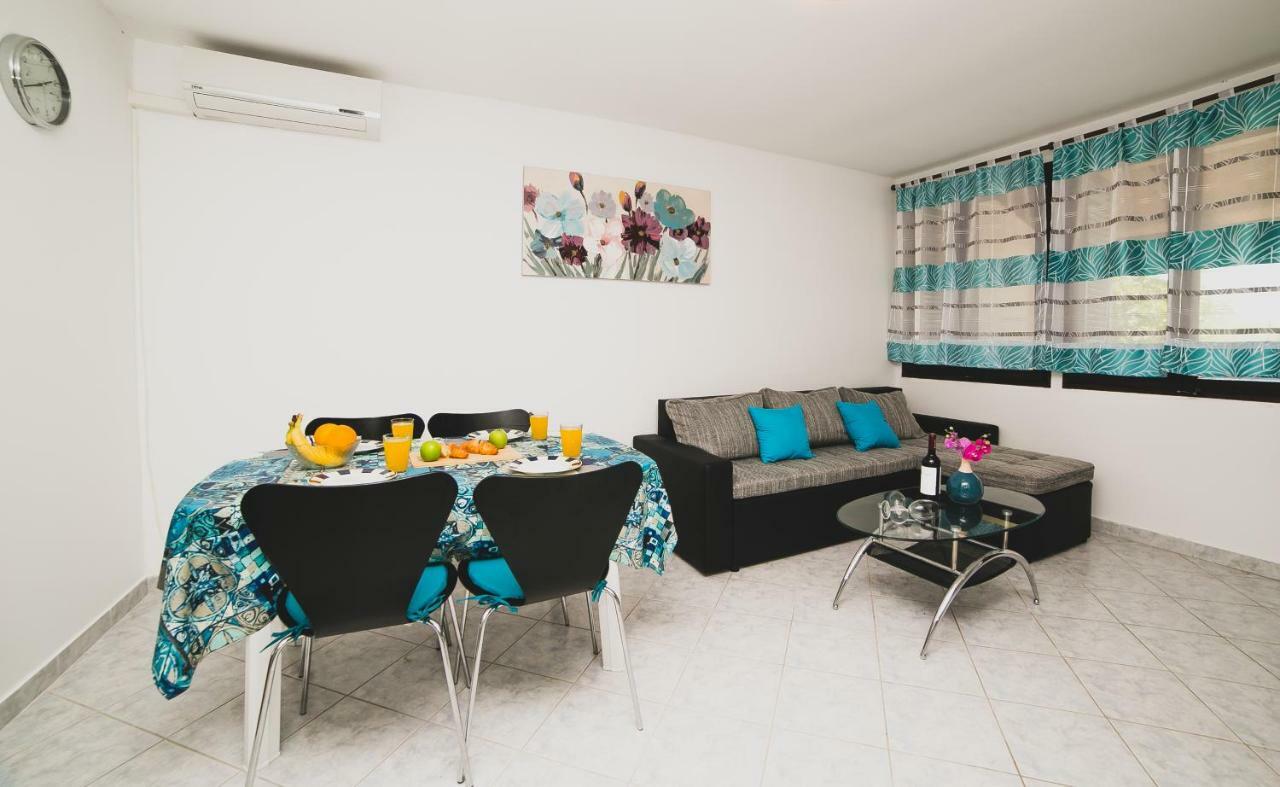 Serenity By The Sea #2 - Private Terrace Vrsi Bagian luar foto