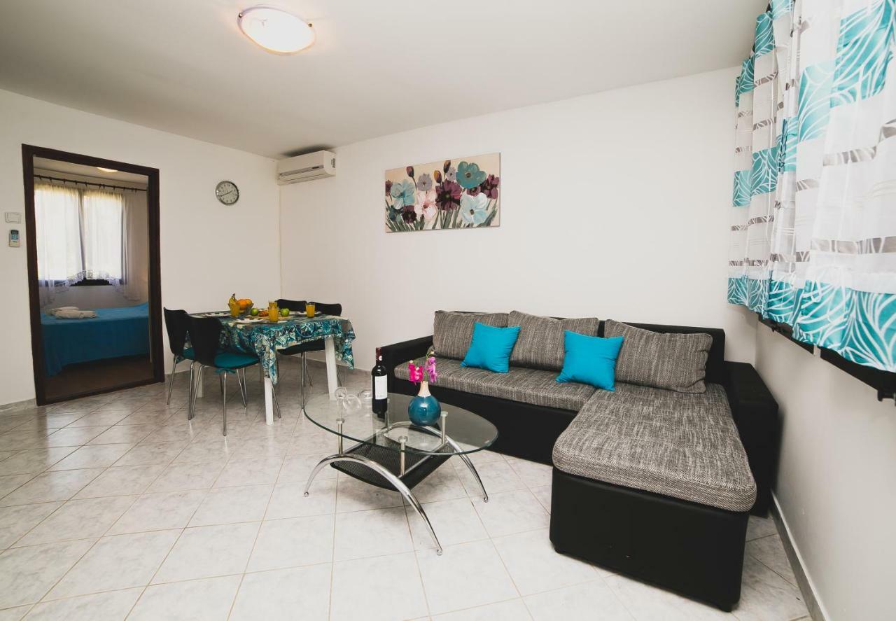Serenity By The Sea #2 - Private Terrace Vrsi Bagian luar foto