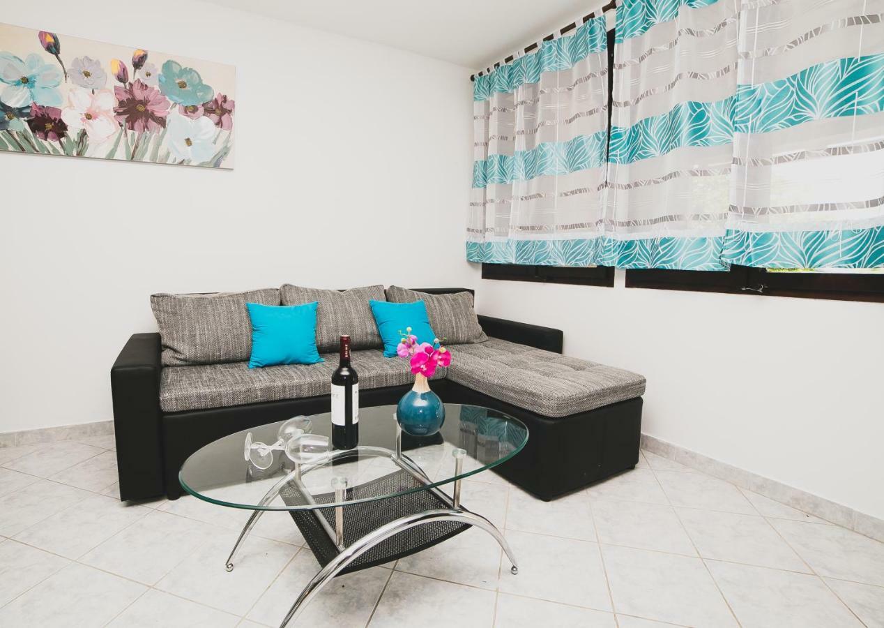 Serenity By The Sea #2 - Private Terrace Vrsi Bagian luar foto